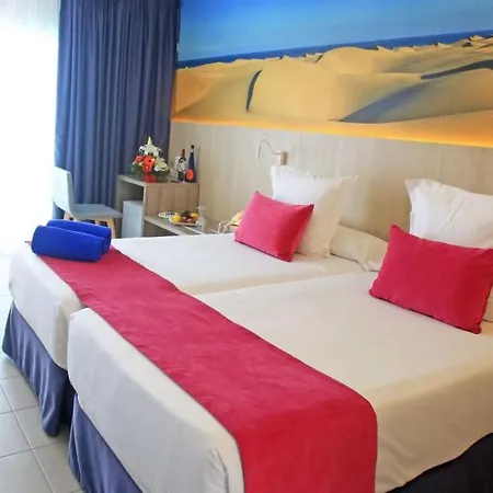 Deluxe Single Roon With Half Board, Only Adults, 200 Metros From Apartmán