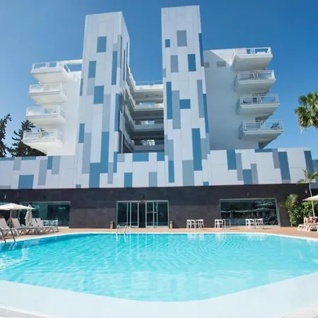 Deluxe Single Roon With Half Board, Only Adults, 200 Metros From Apartmán Playa del Inglés